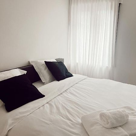 イープル Vakantiewoning Number 44ヴィラ エクステリア 写真
