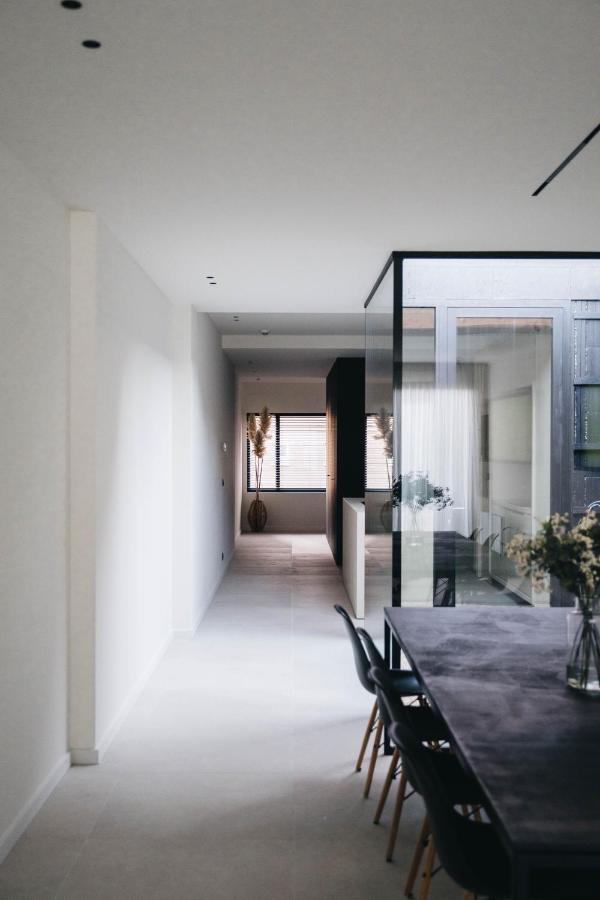 イープル Vakantiewoning Number 44ヴィラ エクステリア 写真